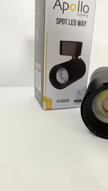 kit Trilho Eletrificado 1m + 4 spots 7w Preto Luz Branco 6500k/Neutro 4000k/Amarelo 3000k
