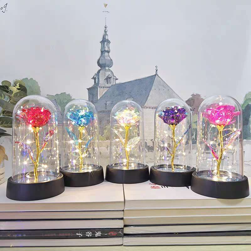 Rosa Encantada com Luz LED – Flor Eterna Decorativa em Cúpula de Acrílico