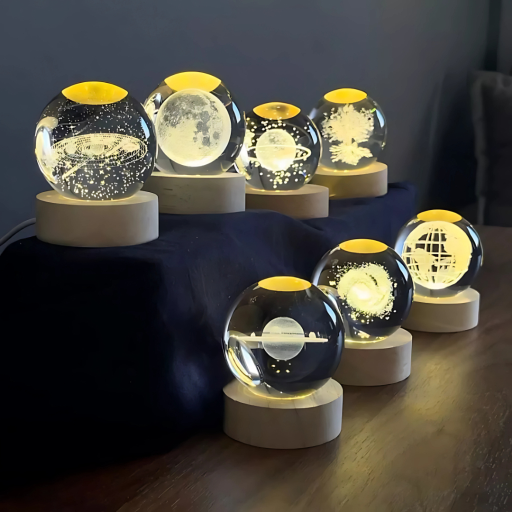 Luminária Led 3D Bola De Cristal Espaço Sideral Abajur Decorativo Diversos Modelos Enfeites Lua Leão