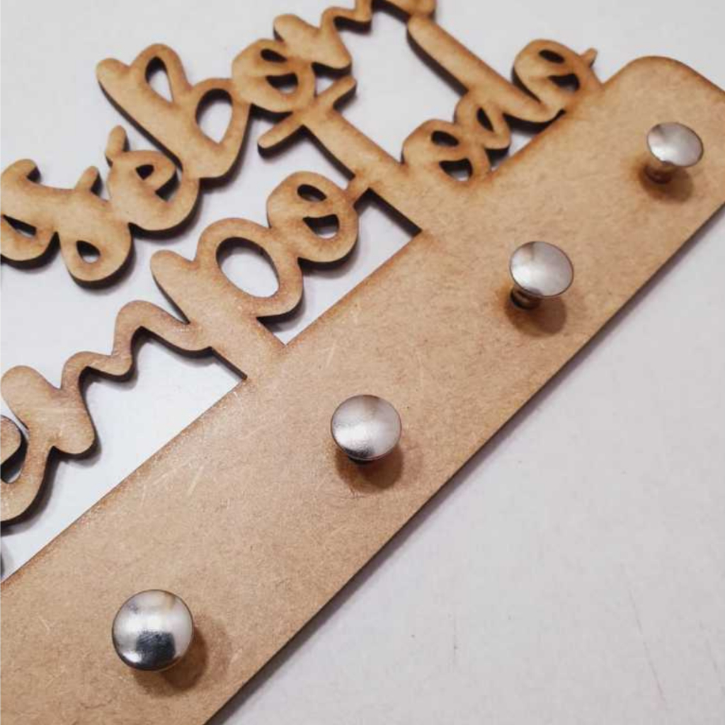 Porta Chaves de Parede Decorativo Multiuso em MDF 3mm Preto Deus é Bom o Tempo Todo Envio Imediato